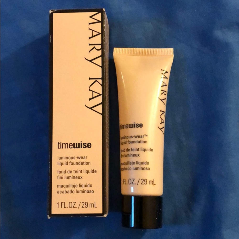 Mary Kay Luminous-Wear Liquid foundation
